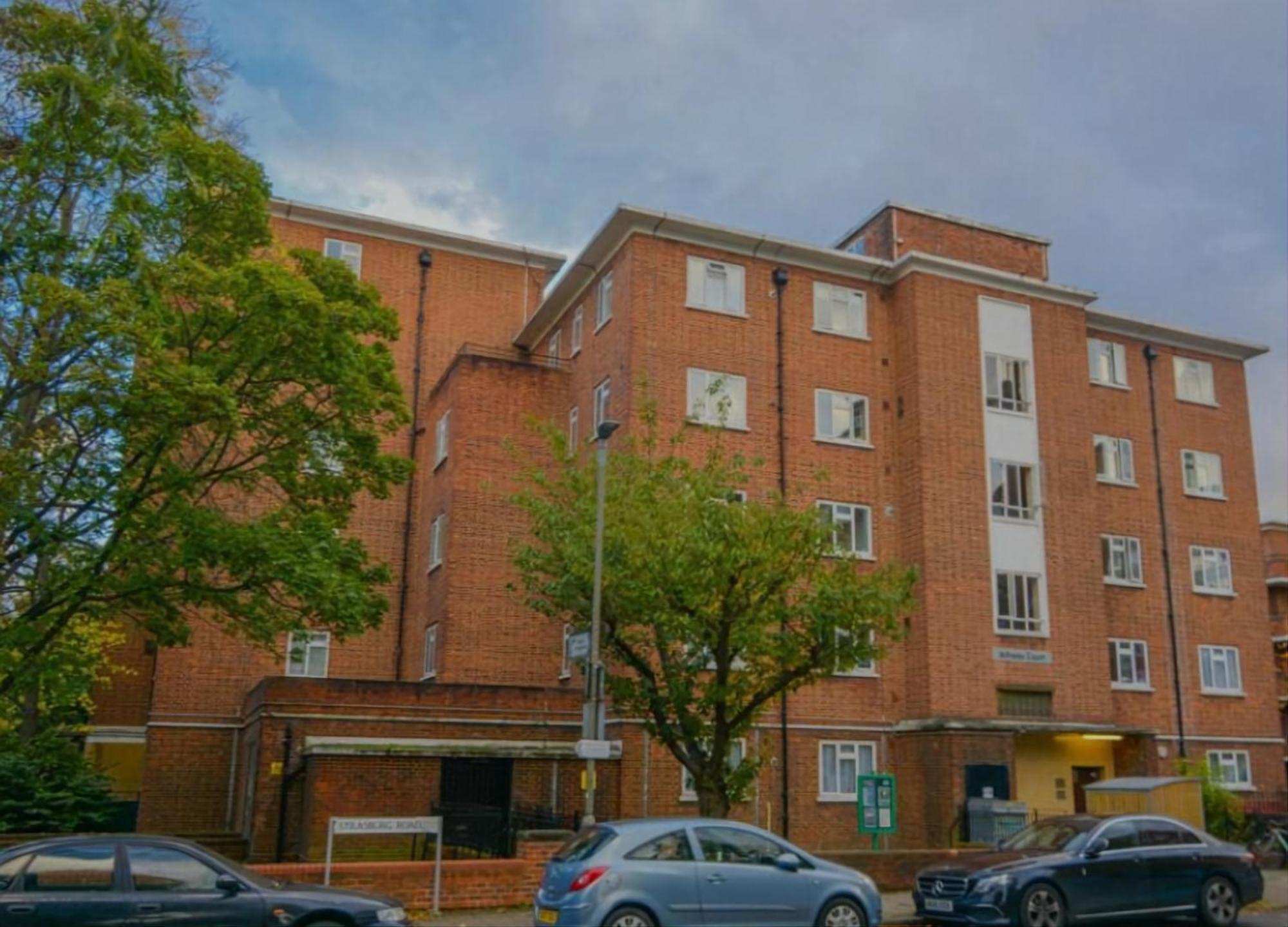 Spacious Two Bedroom Apartment In Battersea, Free Parking London Kültér fotó
