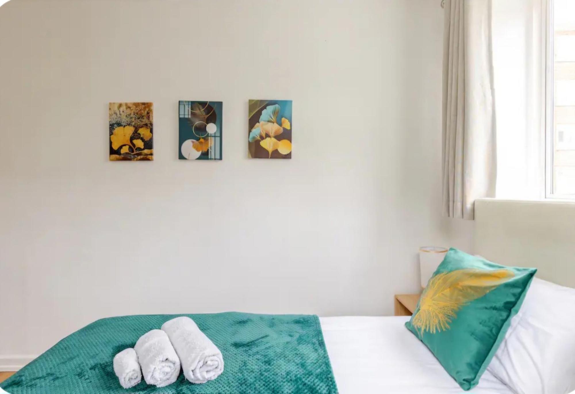 Spacious Two Bedroom Apartment In Battersea, Free Parking London Kültér fotó